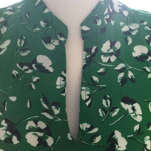 Beautiful midi sleeveless floral dress - Picture 4 of 8